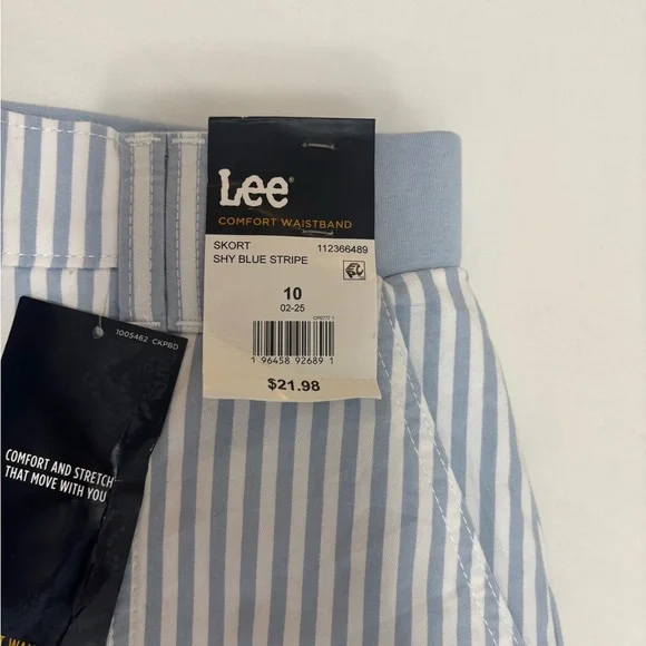 NWT Lee Women’s Mid Rise White & Shy Blue Stripe Cotton Blend Skort, Size 10 - Picture 7 of 15
